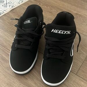 Heelys -boys size 5Y